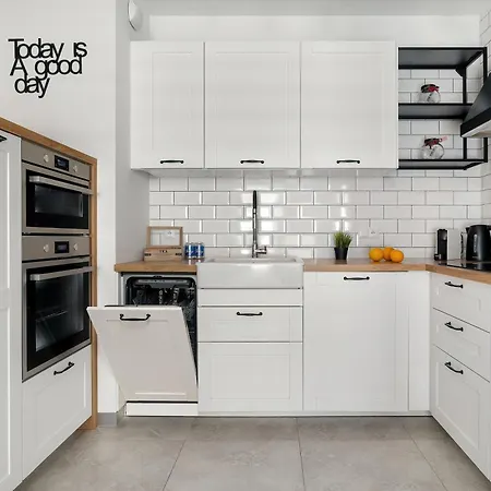 Apartament Luxury With Parking And Balcony In The Center By Renters Prestige